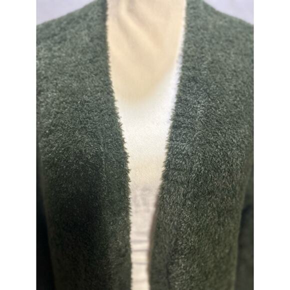 Bella Ella | Fluffy Green Cardigan | Green | L - Picture 2 of 4